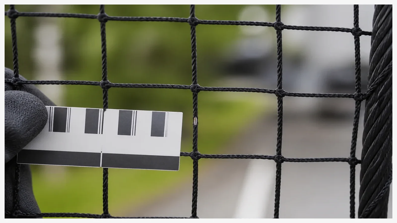 Stair handrail and net edge detail